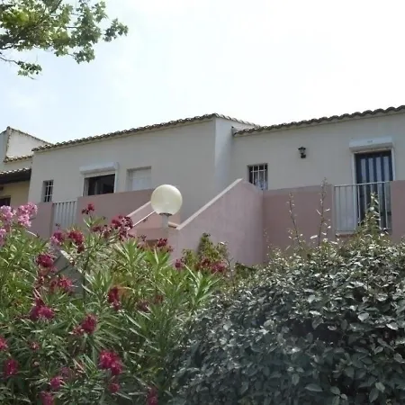 Daire Cap D'agde, 2 Pieces, 4 Personnes - Fr-1-249-295 *